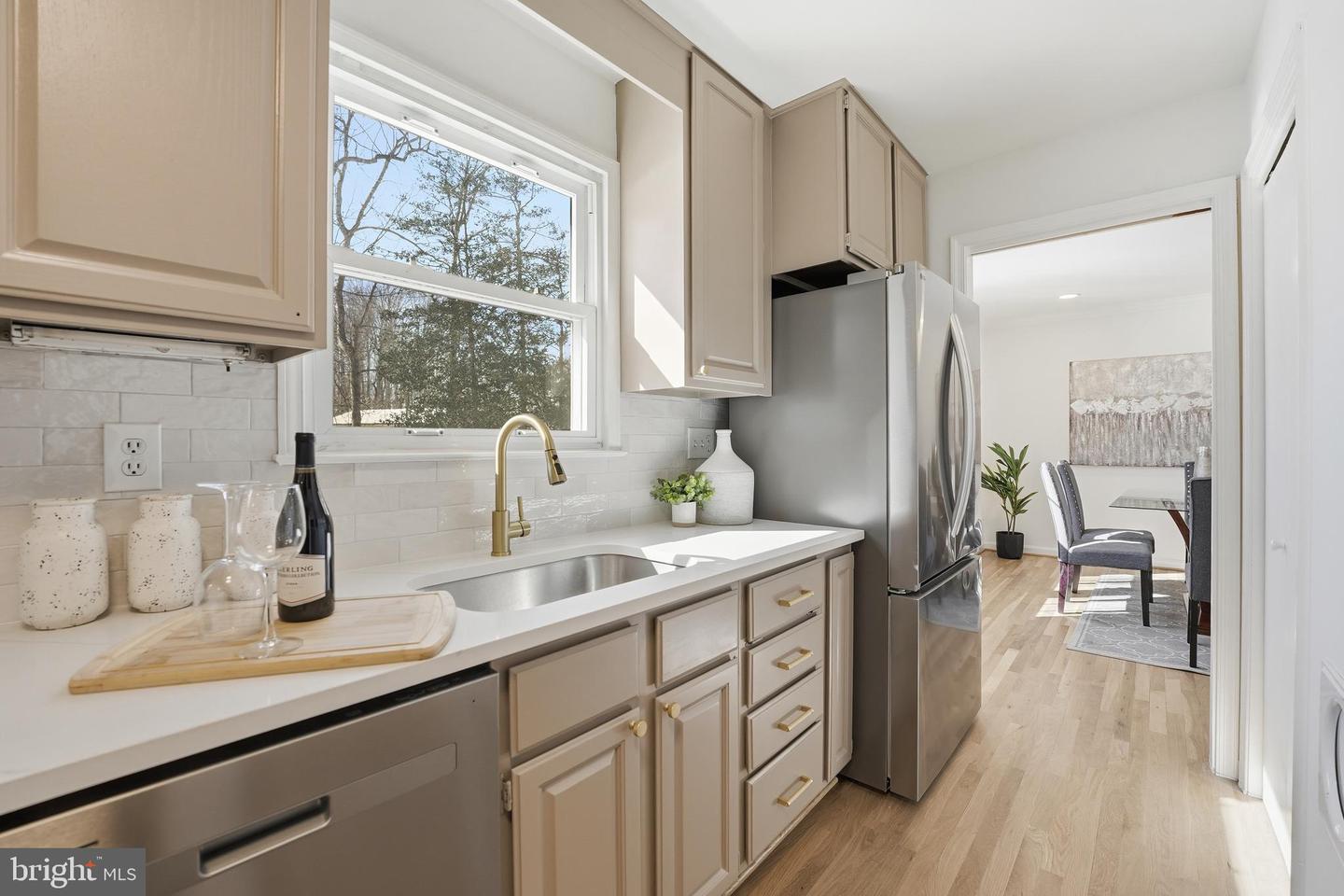 6802 SYDENSTRICKER RD, SPRINGFIELD, Virginia 22152, 4 Bedrooms Bedrooms, ,3 BathroomsBathrooms,Residential,For sale,6802 SYDENSTRICKER RD,VAFX2289616 MLS # VAFX2289616