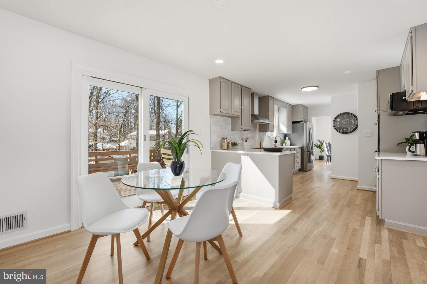 6802 SYDENSTRICKER RD, SPRINGFIELD, Virginia 22152, 4 Bedrooms Bedrooms, ,3 BathroomsBathrooms,Residential,For sale,6802 SYDENSTRICKER RD,VAFX2289616 MLS # VAFX2289616