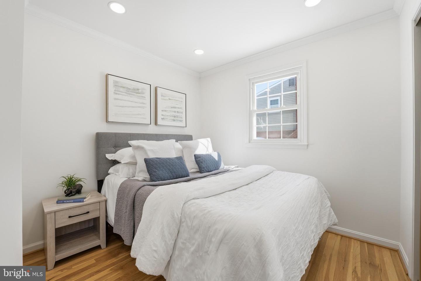 6802 SYDENSTRICKER RD, SPRINGFIELD, Virginia 22152, 4 Bedrooms Bedrooms, ,3 BathroomsBathrooms,Residential,For sale,6802 SYDENSTRICKER RD,VAFX2289616 MLS # VAFX2289616