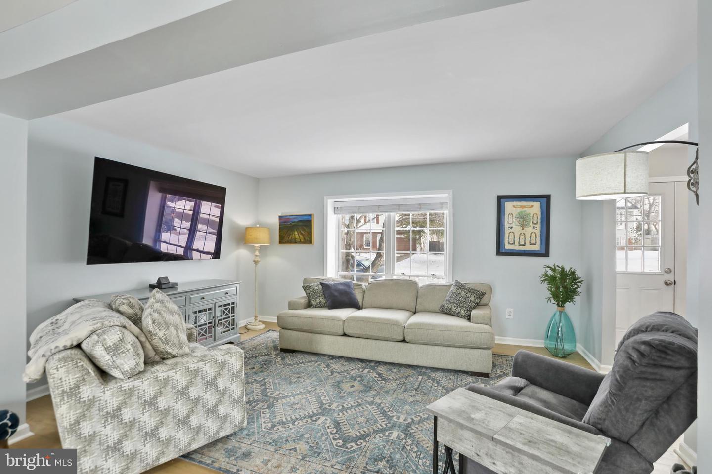 1323 APRIL WAY, HERNDON, Virginia 20170, 4 Bedrooms Bedrooms, ,2 BathroomsBathrooms,Residential,For sale,1323 APRIL WAY,VAFX2289622 MLS # VAFX2289622