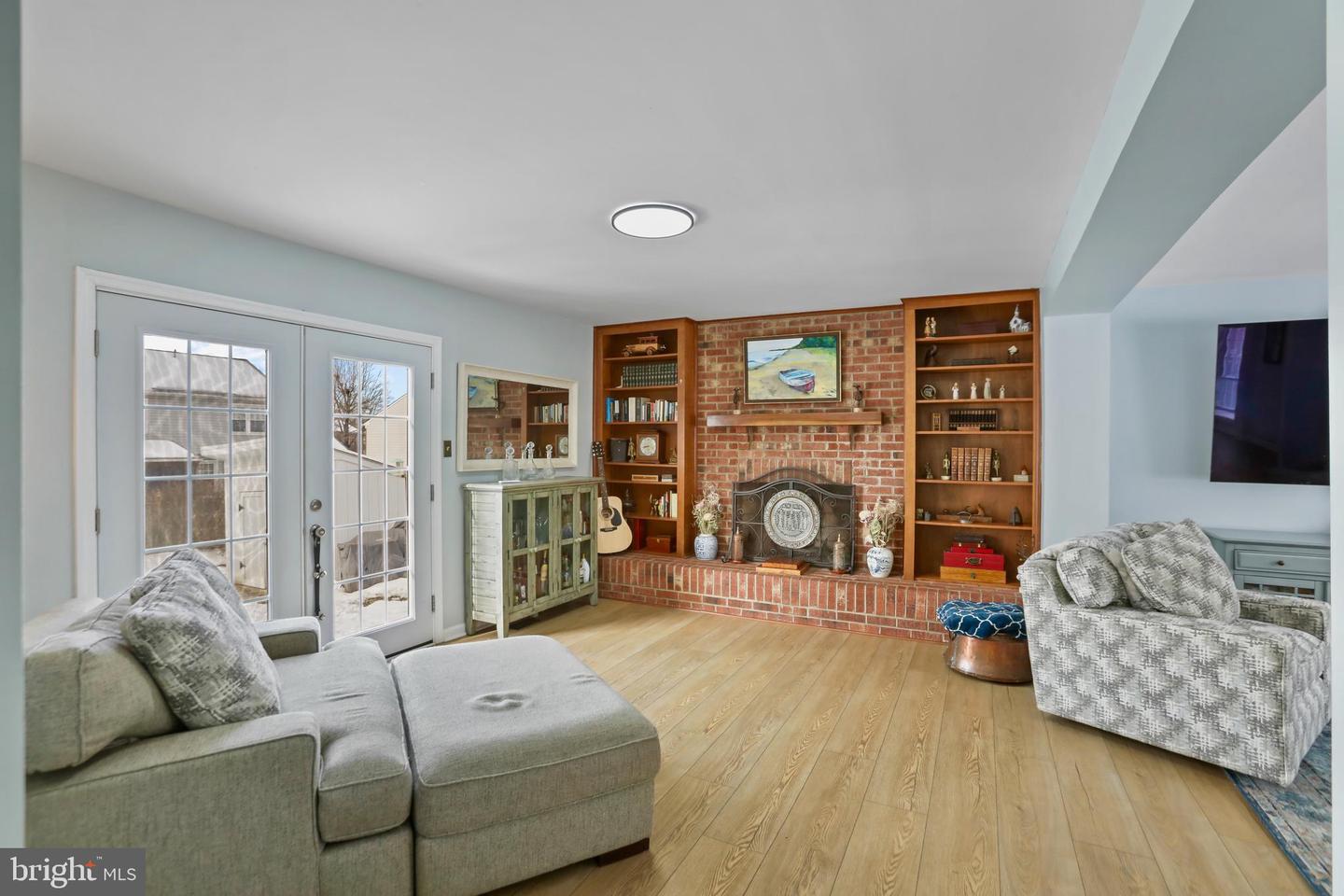 1323 APRIL WAY, HERNDON, Virginia 20170, 4 Bedrooms Bedrooms, ,2 BathroomsBathrooms,Residential,For sale,1323 APRIL WAY,VAFX2289622 MLS # VAFX2289622