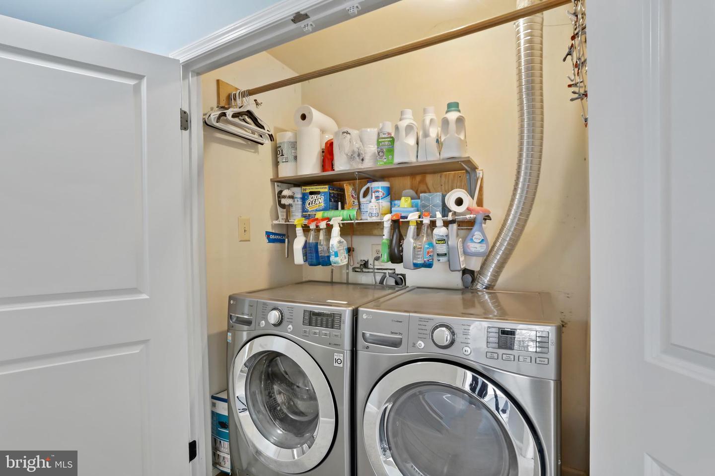 1323 APRIL WAY, HERNDON, Virginia 20170, 4 Bedrooms Bedrooms, ,2 BathroomsBathrooms,Residential,For sale,1323 APRIL WAY,VAFX2289622 MLS # VAFX2289622