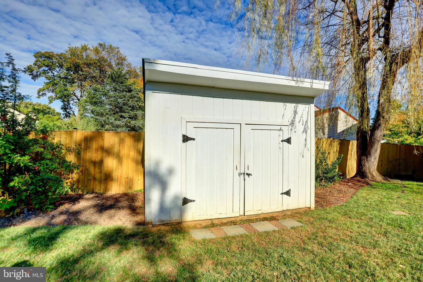 1323 APRIL WAY, HERNDON, Virginia 20170, 4 Bedrooms Bedrooms, ,2 BathroomsBathrooms,Residential,For sale,1323 APRIL WAY,VAFX2289622 MLS # VAFX2289622