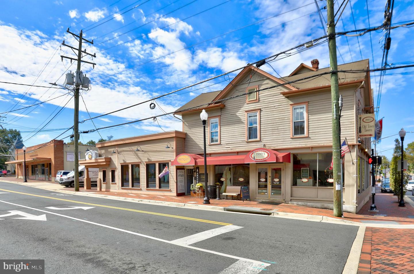 1323 APRIL WAY, HERNDON, Virginia 20170, 4 Bedrooms Bedrooms, ,2 BathroomsBathrooms,Residential,For sale,1323 APRIL WAY,VAFX2289622 MLS # VAFX2289622