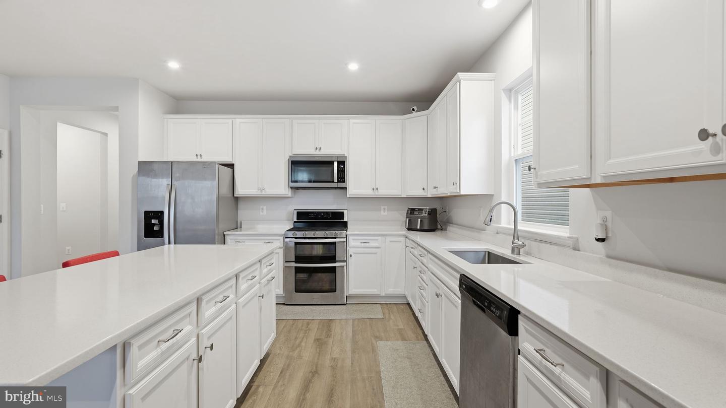 208 CONEFLOWER LN, STAFFORD, Virginia 22554, 4 Bedrooms Bedrooms, ,3 BathroomsBathrooms,Residential,For sale,208 CONEFLOWER LN,VAST2045880 MLS # VAST2045880