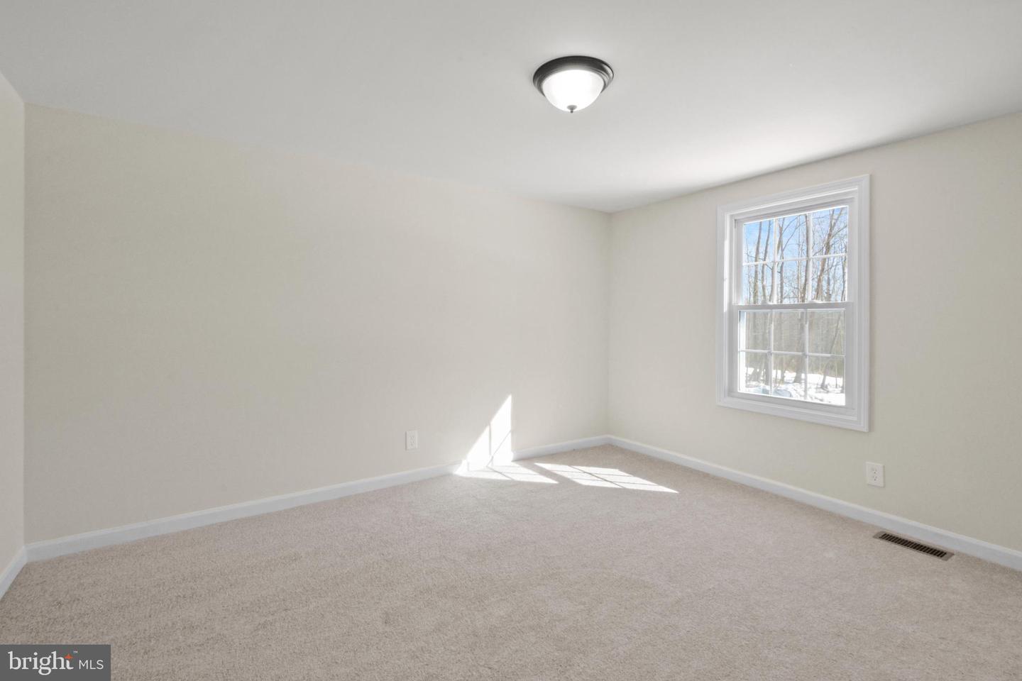 208 MARENGO CT, SPOTSYLVANIA, Virginia 22551, 4 Bedrooms Bedrooms, ,2 BathroomsBathrooms,Residential,For sale,208 MARENGO CT,VASP2039150 MLS # VASP2039150