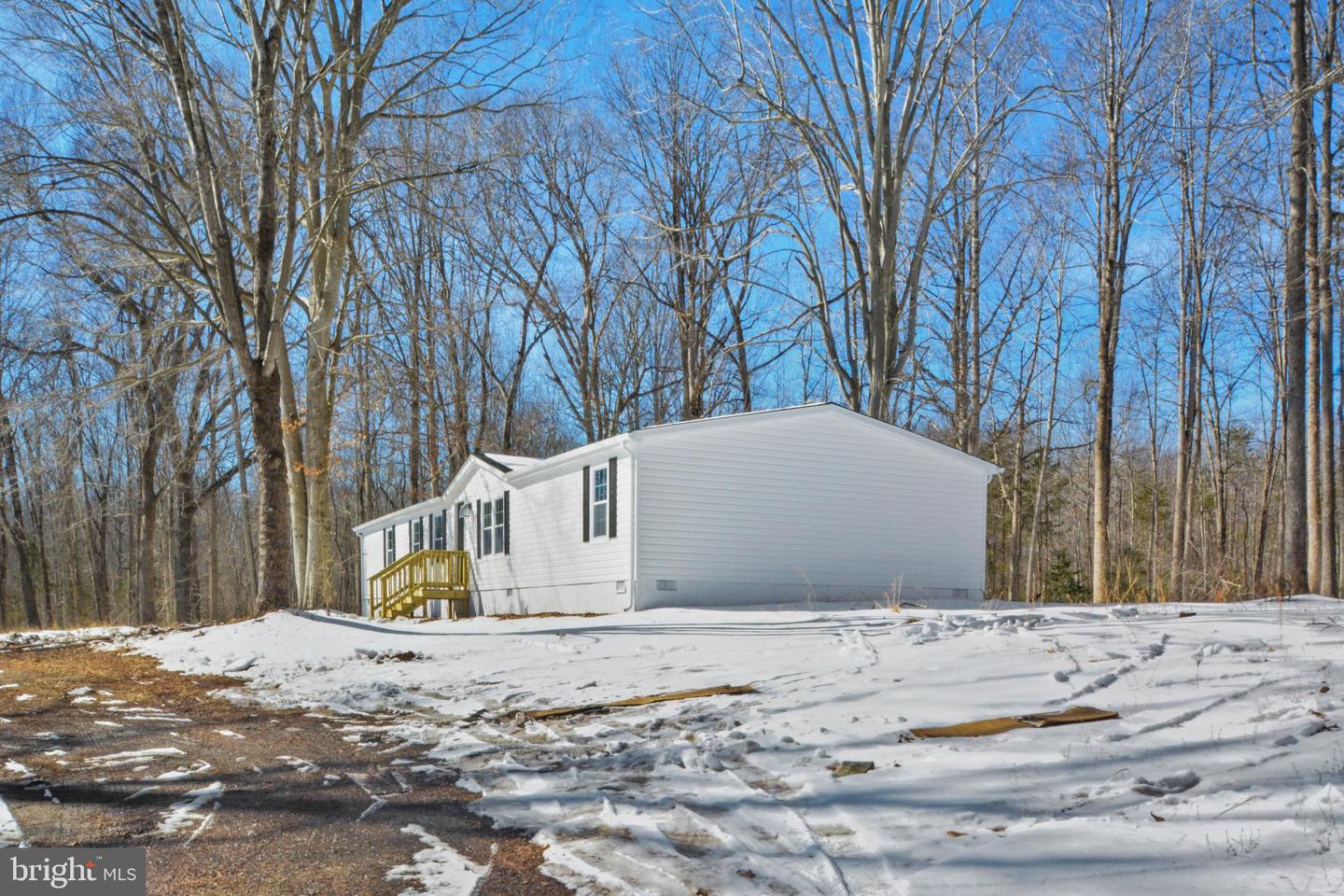 208 MARENGO CT, SPOTSYLVANIA, Virginia 22551, 4 Bedrooms Bedrooms, ,2 BathroomsBathrooms,Residential,For sale,208 MARENGO CT,VASP2039150 MLS # VASP2039150