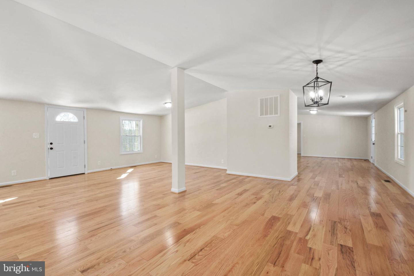 208 MARENGO CT, SPOTSYLVANIA, Virginia 22551, 4 Bedrooms Bedrooms, ,2 BathroomsBathrooms,Residential,For sale,208 MARENGO CT,VASP2039150 MLS # VASP2039150