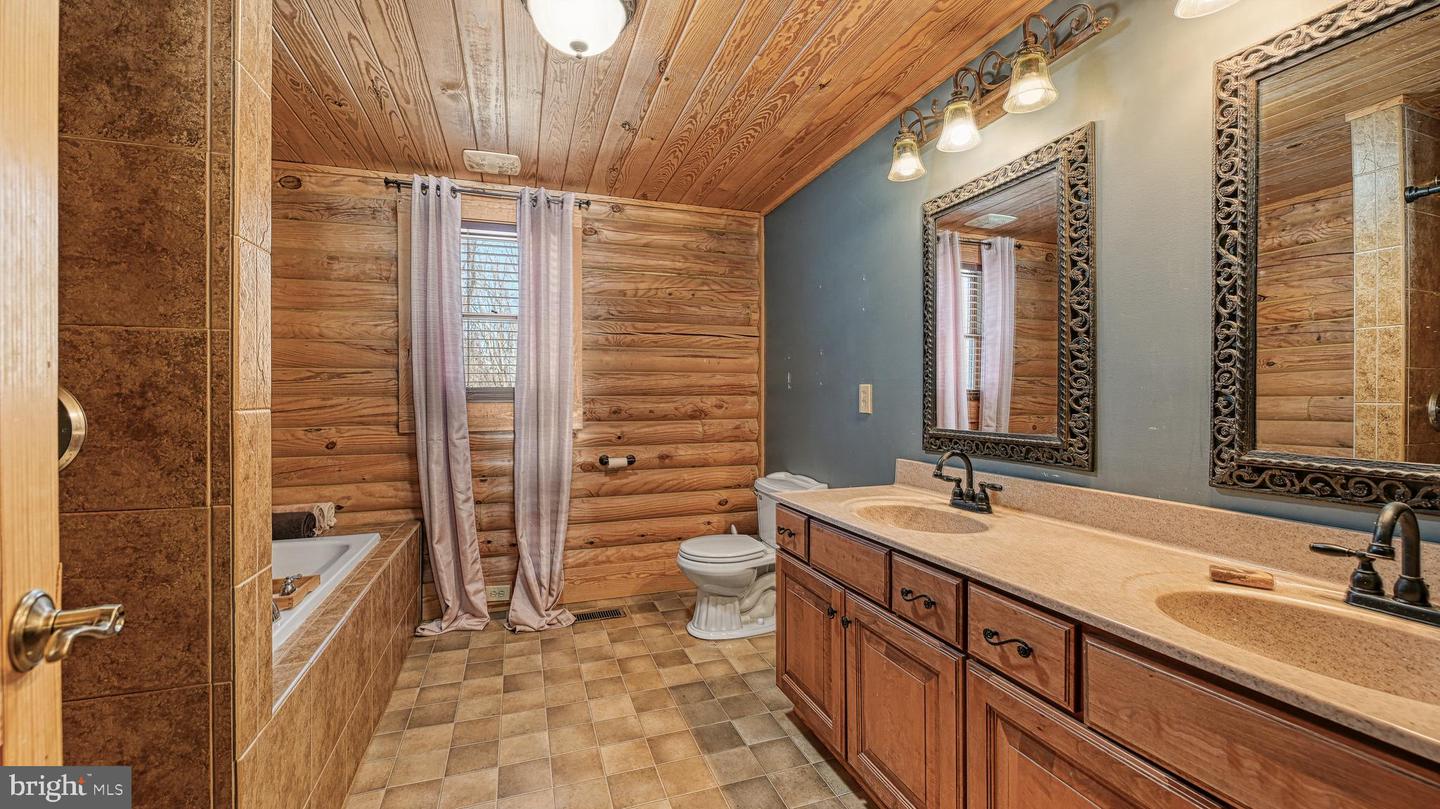 14425 MILLER RD, ORANGE, Virginia 22960, 2 Bedrooms Bedrooms, 8 Rooms Rooms,2 BathroomsBathrooms,Residential,For sale,14425 MILLER RD,VAOR2013260 MLS # VAOR2013260