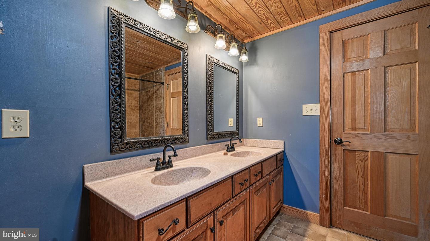 14425 MILLER RD, ORANGE, Virginia 22960, 2 Bedrooms Bedrooms, 8 Rooms Rooms,2 BathroomsBathrooms,Residential,For sale,14425 MILLER RD,VAOR2013260 MLS # VAOR2013260