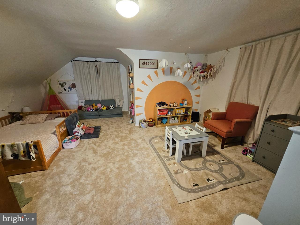 407 VAN FOSSEN ST, WINCHESTER, Virginia 22601, 2 Bedrooms Bedrooms, ,1 BathroomBathrooms,Residential,For sale,407 VAN FOSSEN ST,VAWI2009922 MLS # VAWI2009922