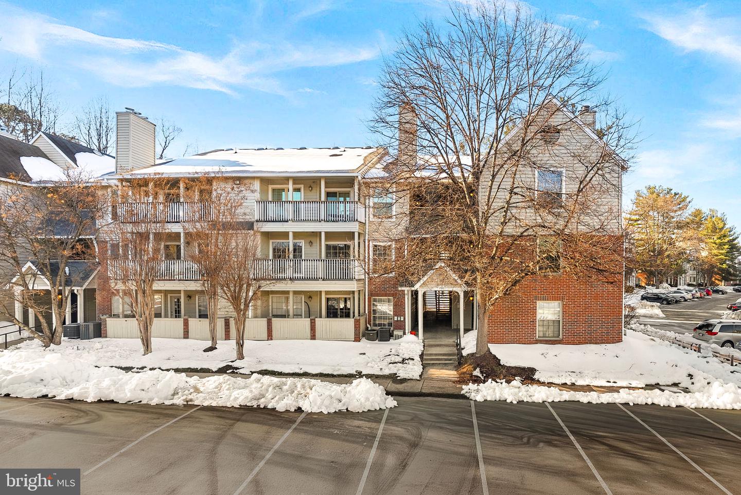 3916 PENDERVIEW DR #428, FAIRFAX, Virginia 22033, 2 Bedrooms Bedrooms, ,2 BathroomsBathrooms,Residential,For sale,3916 PENDERVIEW DR #428,VAFX2290062 MLS # VAFX2290062