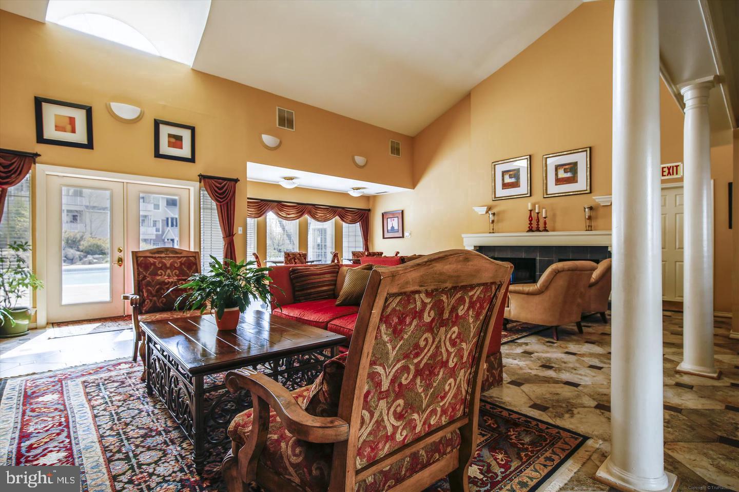 3916 PENDERVIEW DR #428, FAIRFAX, Virginia 22033, 2 Bedrooms Bedrooms, ,2 BathroomsBathrooms,Residential,For sale,3916 PENDERVIEW DR #428,VAFX2290062 MLS # VAFX2290062