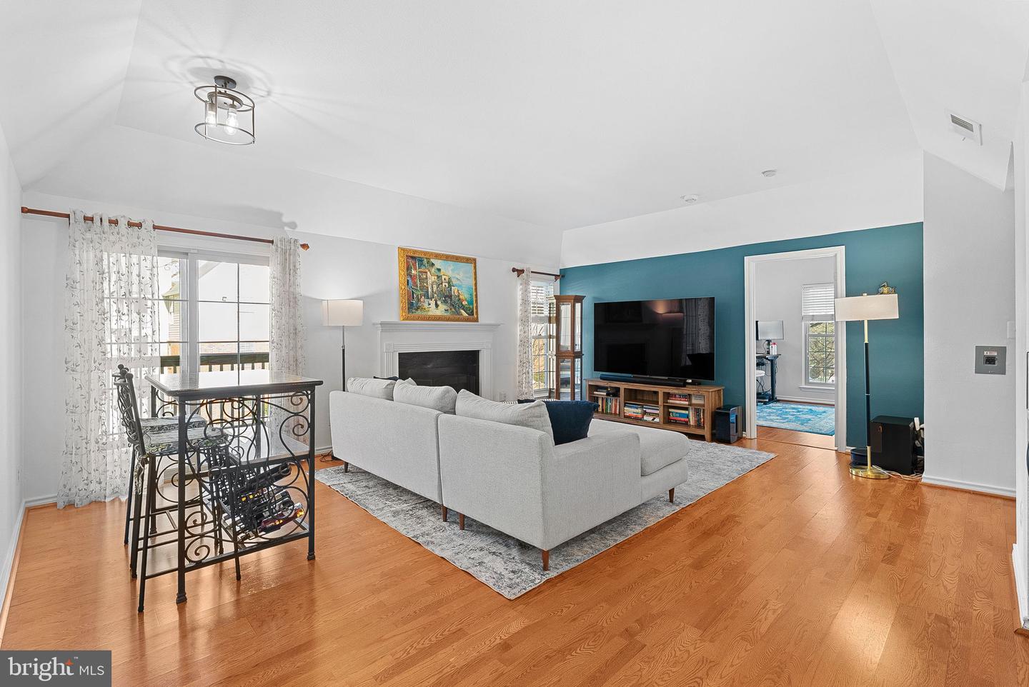 3916 PENDERVIEW DR #428, FAIRFAX, Virginia 22033, 2 Bedrooms Bedrooms, ,2 BathroomsBathrooms,Residential,For sale,3916 PENDERVIEW DR #428,VAFX2290062 MLS # VAFX2290062