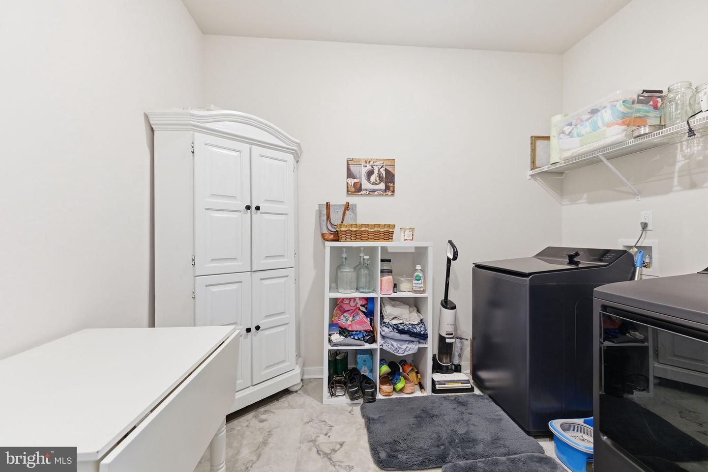 616 S POES RD, AMISSVILLE, Virginia 20106, 4 Bedrooms Bedrooms, ,4 BathroomsBathrooms,Residential,For sale,616 S POES RD,VARP2002472 MLS # VARP2002472