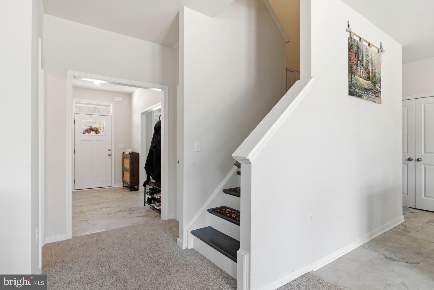 616 S POES RD, AMISSVILLE, Virginia 20106, 4 Bedrooms Bedrooms, ,4 BathroomsBathrooms,Residential,For sale,616 S POES RD,VARP2002472 MLS # VARP2002472