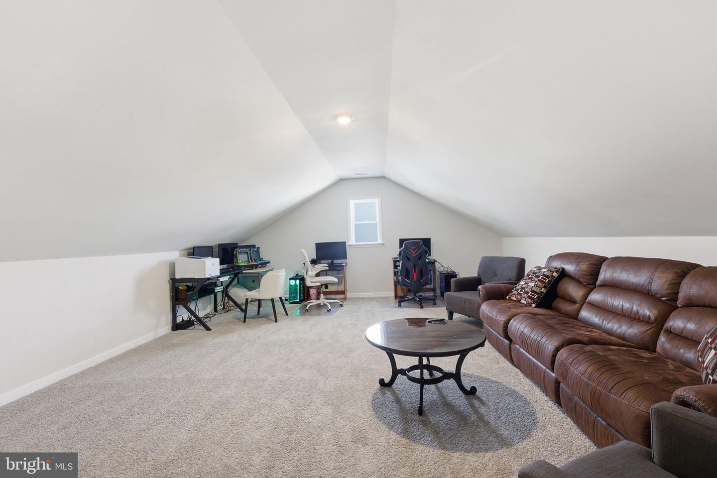 616 S POES RD, AMISSVILLE, Virginia 20106, 4 Bedrooms Bedrooms, ,4 BathroomsBathrooms,Residential,For sale,616 S POES RD,VARP2002472 MLS # VARP2002472