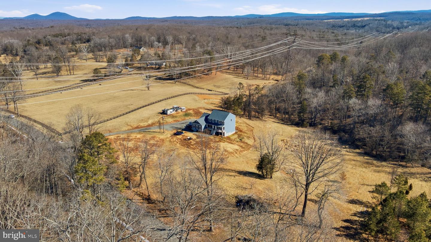 616 S POES RD, AMISSVILLE, Virginia 20106, 4 Bedrooms Bedrooms, ,4 BathroomsBathrooms,Residential,For sale,616 S POES RD,VARP2002472 MLS # VARP2002472