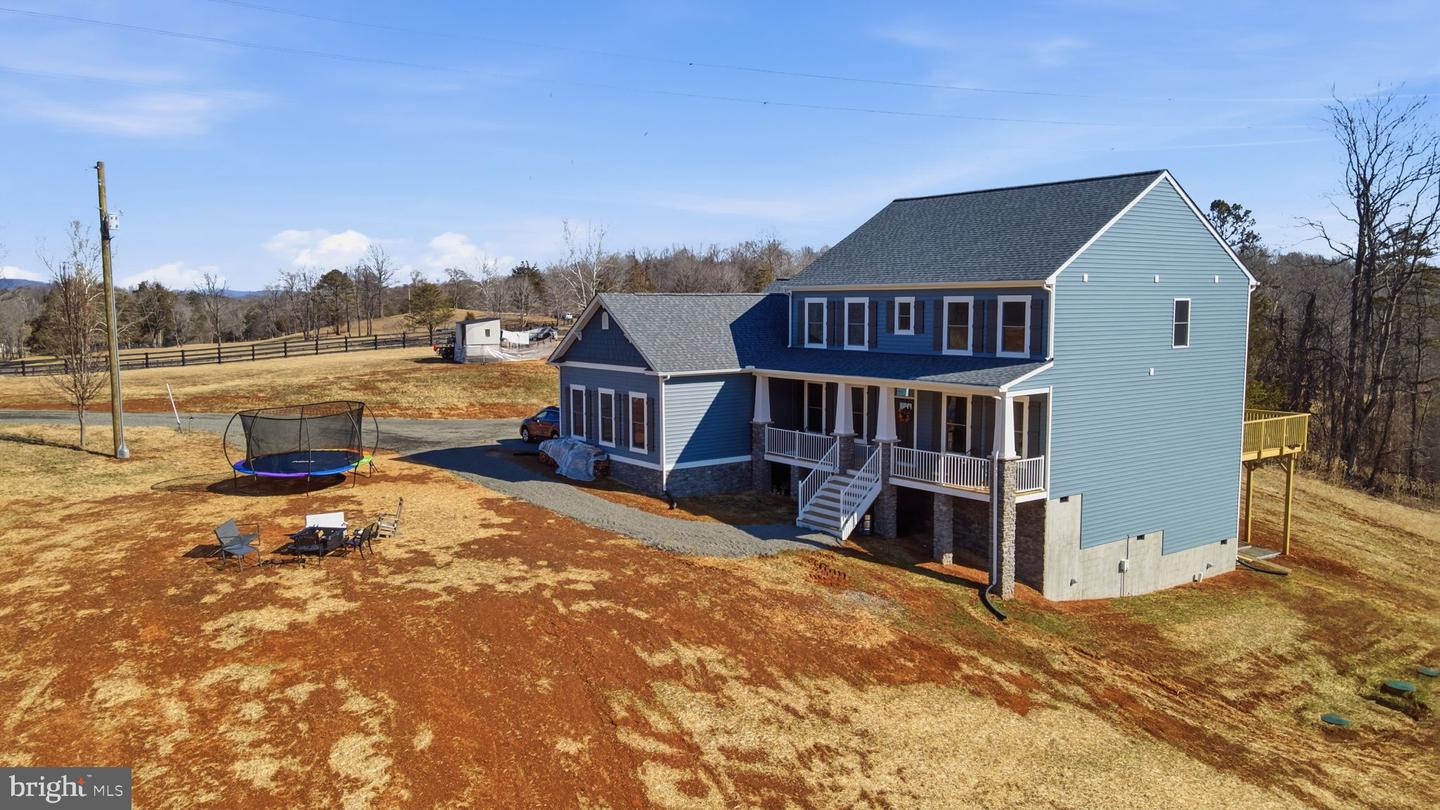 616 S POES RD, AMISSVILLE, Virginia 20106, 4 Bedrooms Bedrooms, ,4 BathroomsBathrooms,Residential,For sale,616 S POES RD,VARP2002472 MLS # VARP2002472