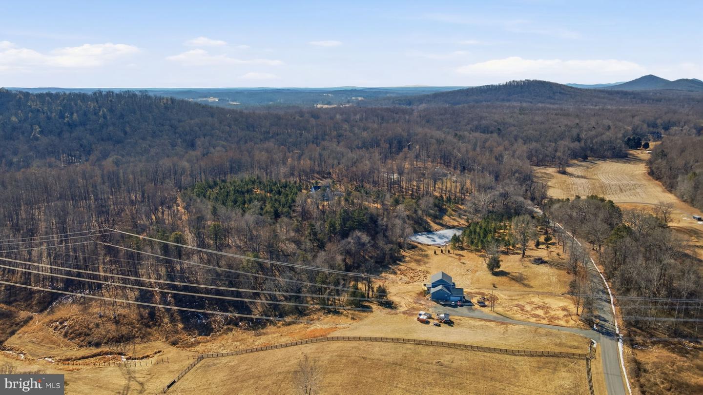 616 S POES RD, AMISSVILLE, Virginia 20106, 4 Bedrooms Bedrooms, ,4 BathroomsBathrooms,Residential,For sale,616 S POES RD,VARP2002472 MLS # VARP2002472