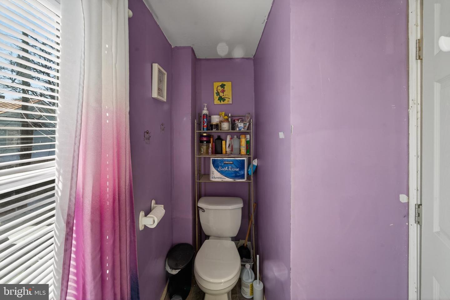 376 CHARLES ST, WINCHESTER, Virginia 22601, 3 Bedrooms Bedrooms, 4 Rooms Rooms,1 BathroomBathrooms,Residential,For sale,376 CHARLES ST,VAWI2009942 MLS # VAWI2009942