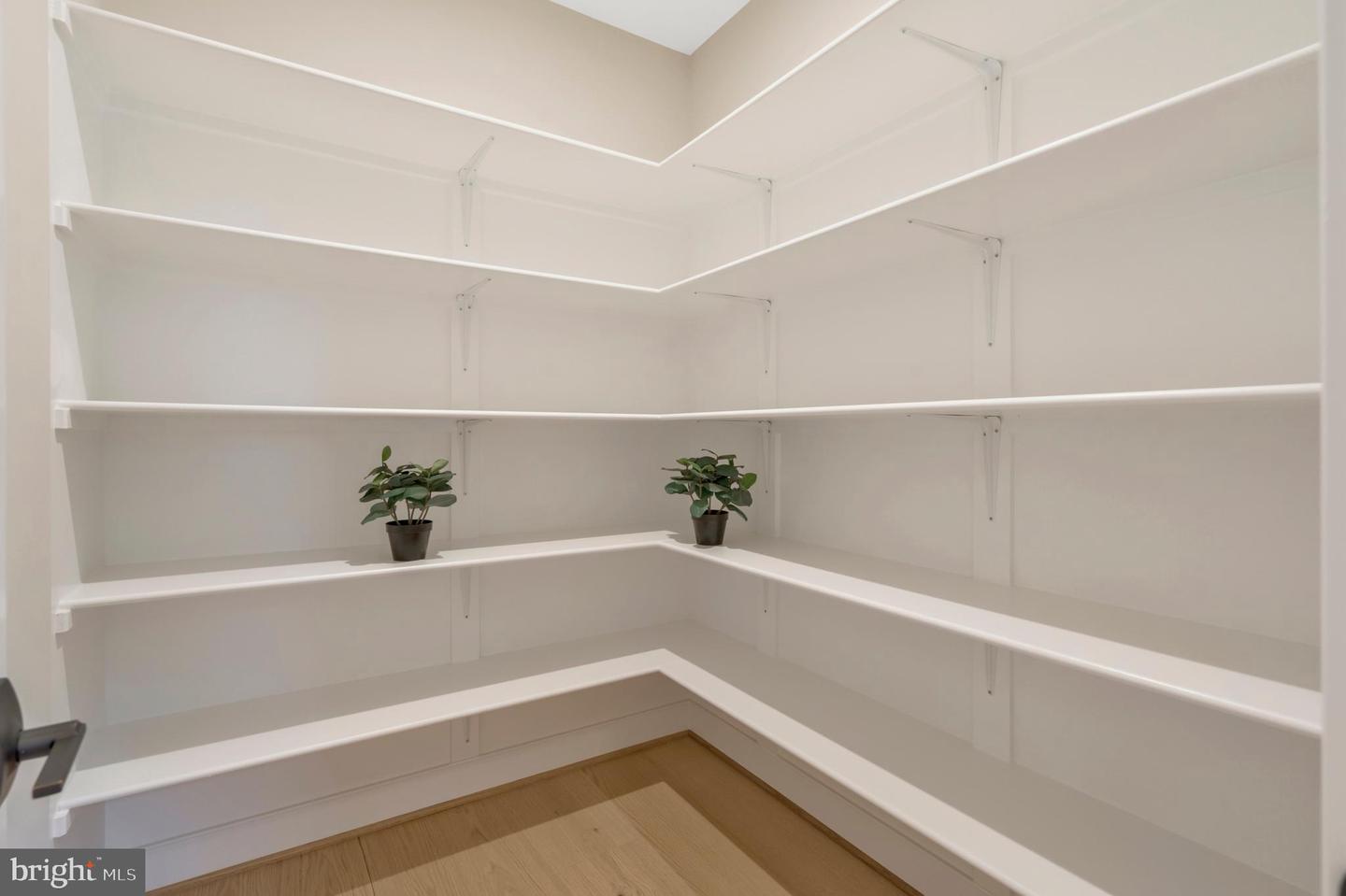 16020 KEYMER HILL CT, HAMILTON, Virginia 20158, 4 Bedrooms Bedrooms, ,4 BathroomsBathrooms,Residential,For sale,16020 KEYMER HILL CT,VALO2115610 MLS # VALO2115610