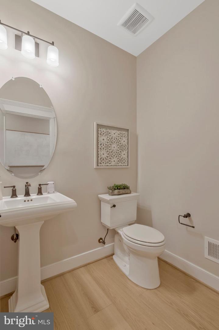 16020 KEYMER HILL CT, HAMILTON, Virginia 20158, 4 Bedrooms Bedrooms, ,4 BathroomsBathrooms,Residential,For sale,16020 KEYMER HILL CT,VALO2115610 MLS # VALO2115610