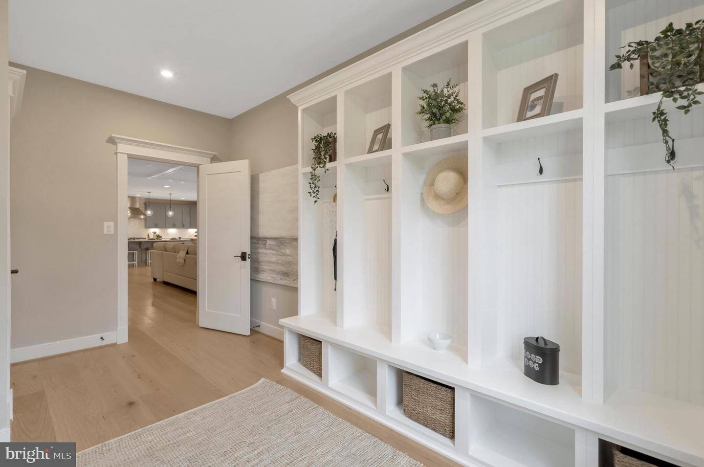 16020 KEYMER HILL CT, HAMILTON, Virginia 20158, 4 Bedrooms Bedrooms, ,4 BathroomsBathrooms,Residential,For sale,16020 KEYMER HILL CT,VALO2115610 MLS # VALO2115610