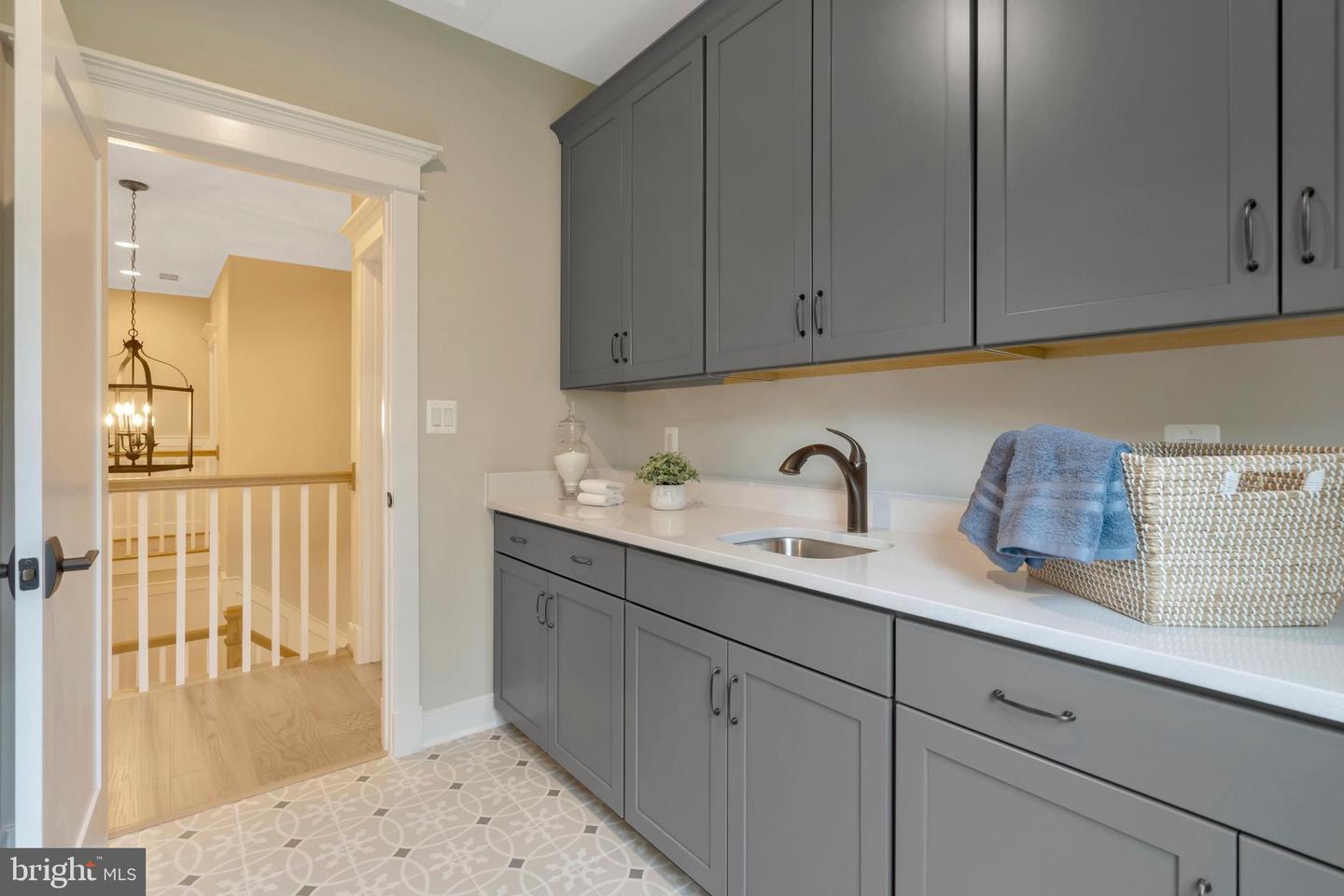 16020 KEYMER HILL CT, HAMILTON, Virginia 20158, 4 Bedrooms Bedrooms, ,4 BathroomsBathrooms,Residential,For sale,16020 KEYMER HILL CT,VALO2115610 MLS # VALO2115610