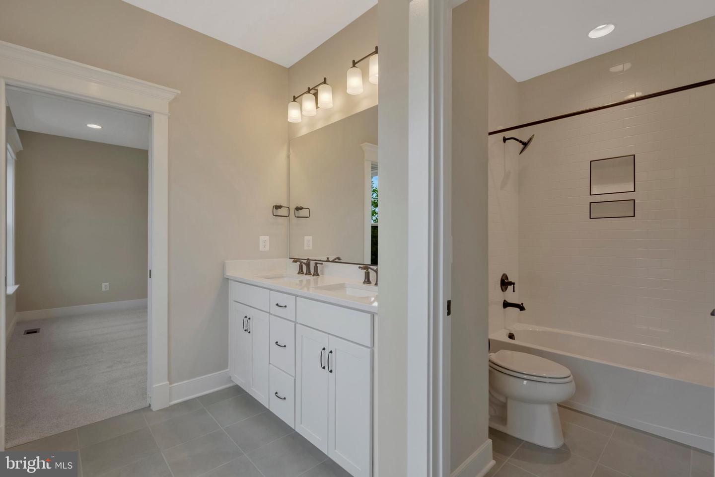 16020 KEYMER HILL CT, HAMILTON, Virginia 20158, 4 Bedrooms Bedrooms, ,4 BathroomsBathrooms,Residential,For sale,16020 KEYMER HILL CT,VALO2115610 MLS # VALO2115610