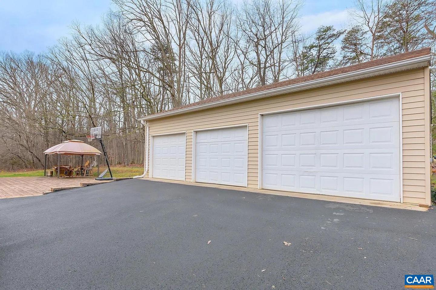 4197 HUFF HOLLOW RD, EARLYSVILLE, Virginia 22936, 4 Bedrooms Bedrooms, ,2 BathroomsBathrooms,Residential,For sale,4197 HUFF HOLLOW RD,673165 MLS # 673165