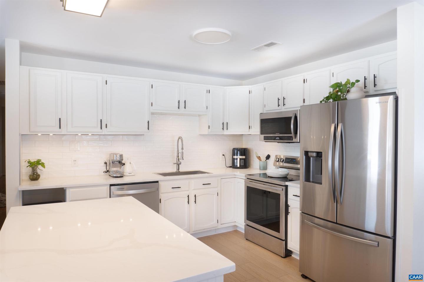 4197 HUFF HOLLOW RD, EARLYSVILLE, Virginia 22936, 4 Bedrooms Bedrooms, ,2 BathroomsBathrooms,Residential,For sale,4197 HUFF HOLLOW RD,673165 MLS # 673165