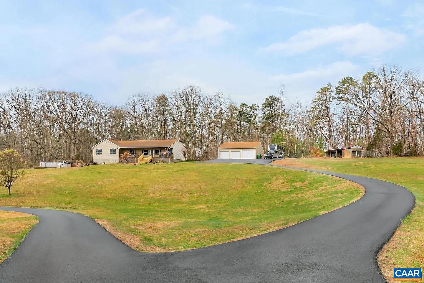 4197 HUFF HOLLOW RD, EARLYSVILLE, Virginia 22936, 4 Bedrooms Bedrooms, ,2 BathroomsBathrooms,Residential,For sale,4197 HUFF HOLLOW RD,673165 MLS # 673165