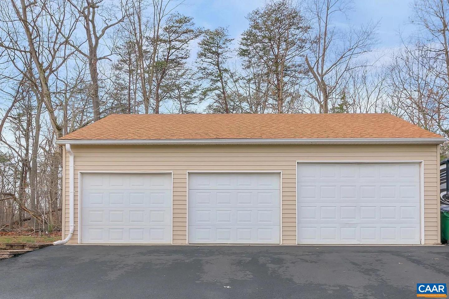 4197 HUFF HOLLOW RD, EARLYSVILLE, Virginia 22936, 4 Bedrooms Bedrooms, ,2 BathroomsBathrooms,Residential,For sale,4197 HUFF HOLLOW RD,673165 MLS # 673165