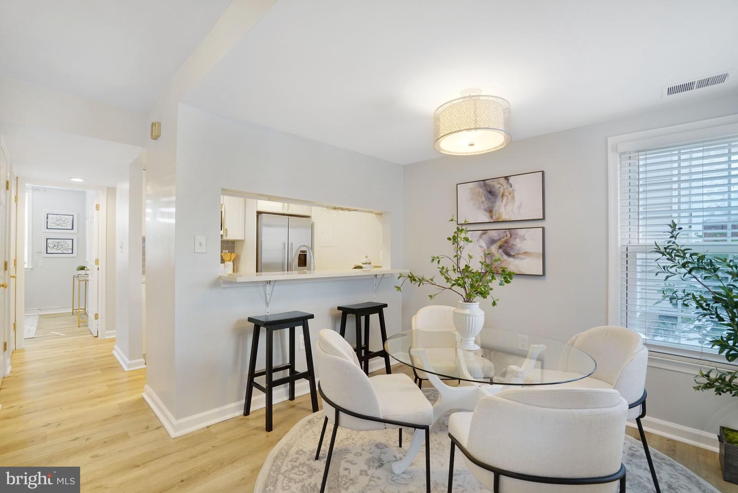 2929 S WOODSTOCK ST #A, ARLINGTON, Virginia 22206, 2 Bedrooms Bedrooms, ,1 BathroomBathrooms,Residential,For sale,2929 S WOODSTOCK ST #A,VAAR2068650 MLS # VAAR2068650