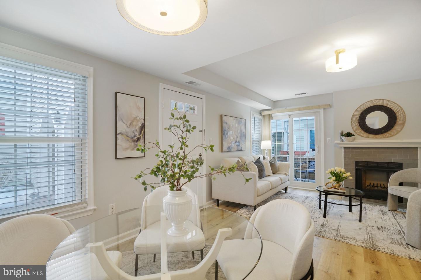 2929 S WOODSTOCK ST #A, ARLINGTON, Virginia 22206, 2 Bedrooms Bedrooms, ,1 BathroomBathrooms,Residential,For sale,2929 S WOODSTOCK ST #A,VAAR2068650 MLS # VAAR2068650