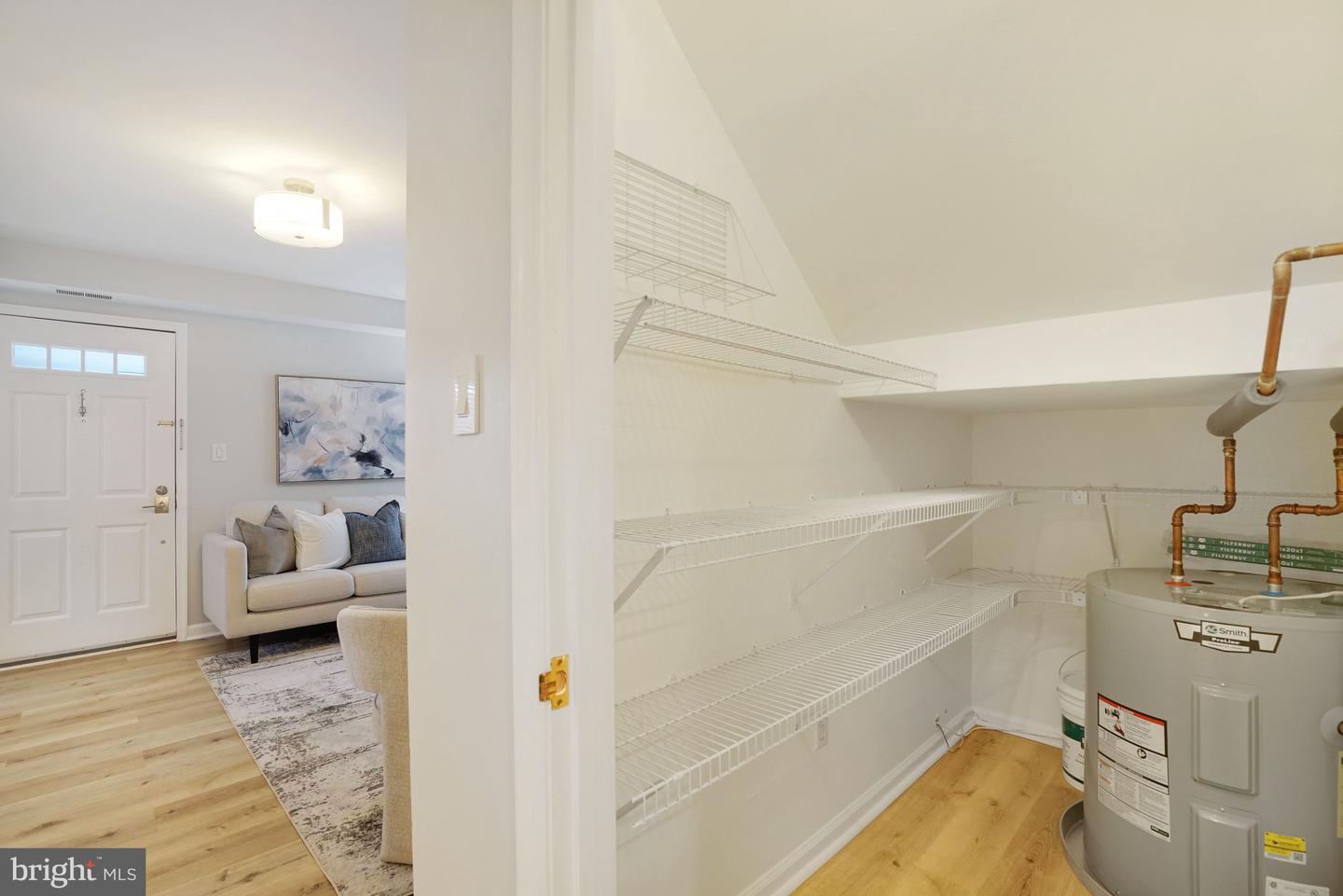 2929 S WOODSTOCK ST #A, ARLINGTON, Virginia 22206, 2 Bedrooms Bedrooms, ,1 BathroomBathrooms,Residential,For sale,2929 S WOODSTOCK ST #A,VAAR2068650 MLS # VAAR2068650