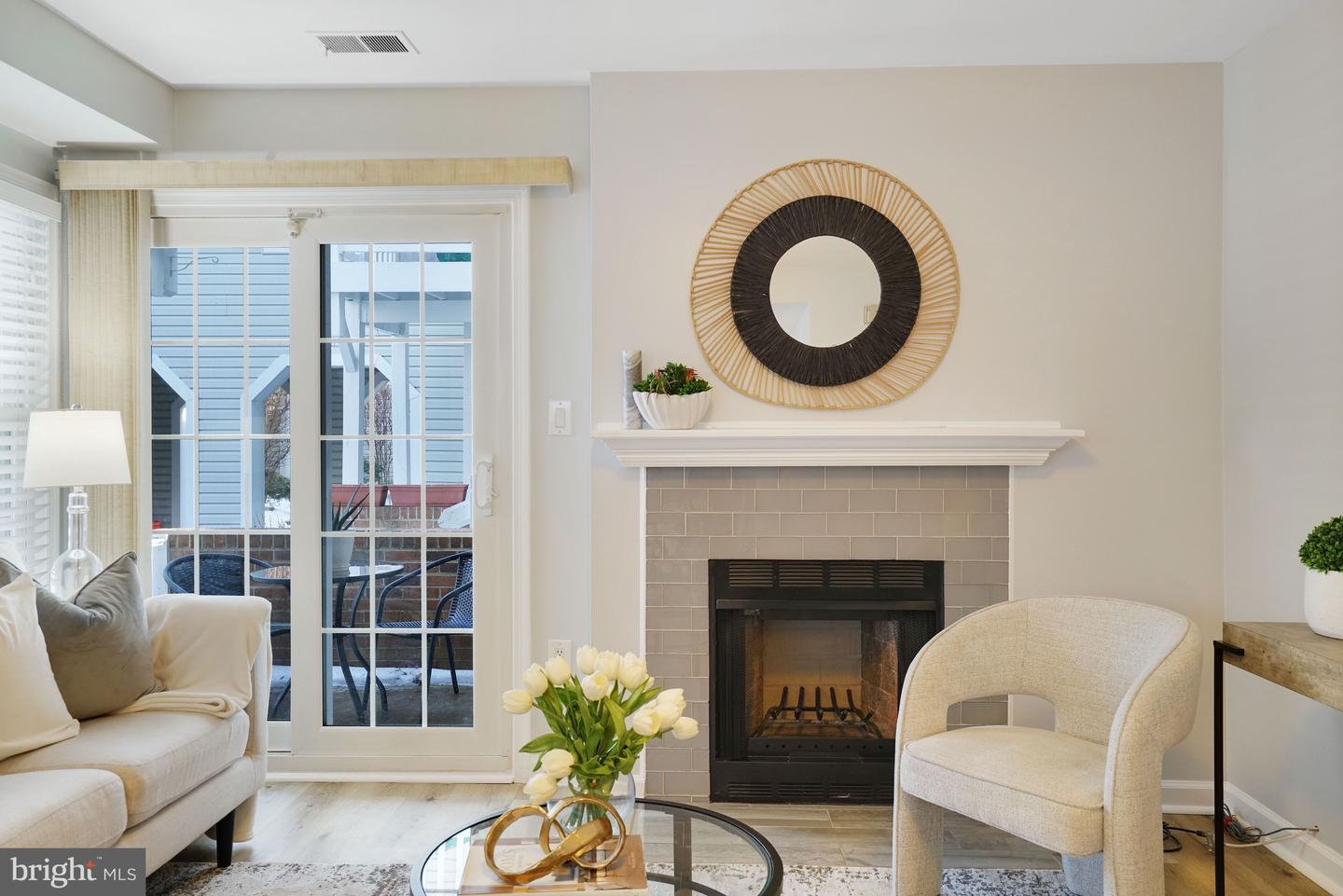 2929 S WOODSTOCK ST #A, ARLINGTON, Virginia 22206, 2 Bedrooms Bedrooms, ,1 BathroomBathrooms,Residential,For sale,2929 S WOODSTOCK ST #A,VAAR2068650 MLS # VAAR2068650