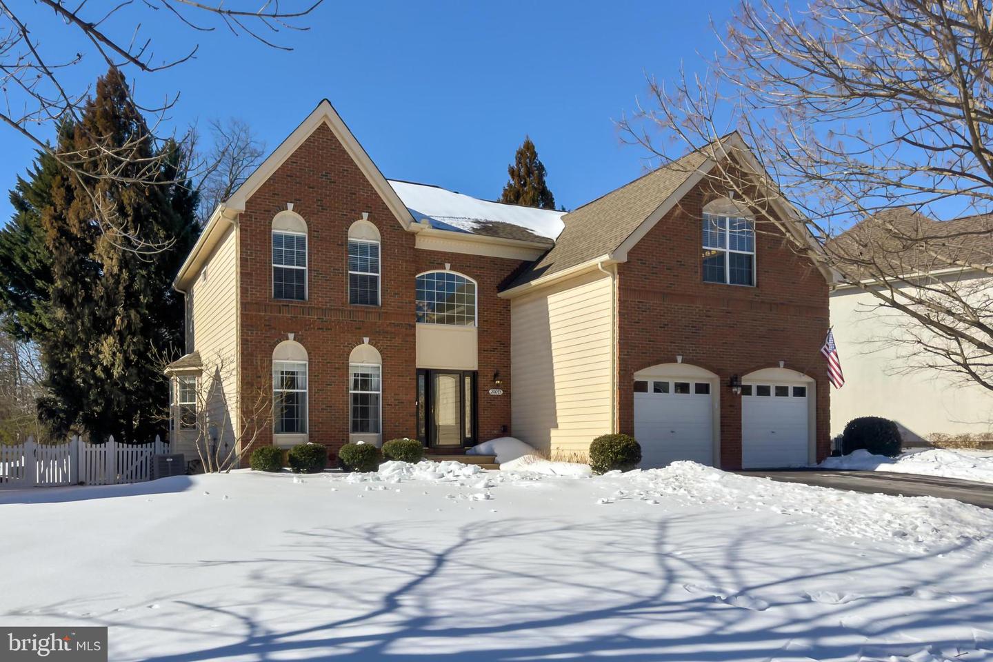 20075 MUIRFIELD VILLAGE CT, ASHBURN, Virginia 20147, 4 Bedrooms Bedrooms, 15 Rooms Rooms,3 BathroomsBathrooms,Residential,For sale,20075 MUIRFIELD VILLAGE CT,VALO2115534 MLS # VALO2115534