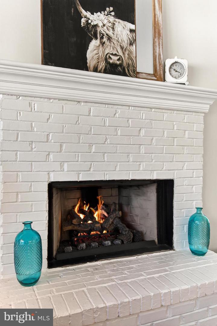 20075 MUIRFIELD VILLAGE CT, ASHBURN, Virginia 20147, 4 Bedrooms Bedrooms, 15 Rooms Rooms,3 BathroomsBathrooms,Residential,For sale,20075 MUIRFIELD VILLAGE CT,VALO2115534 MLS # VALO2115534