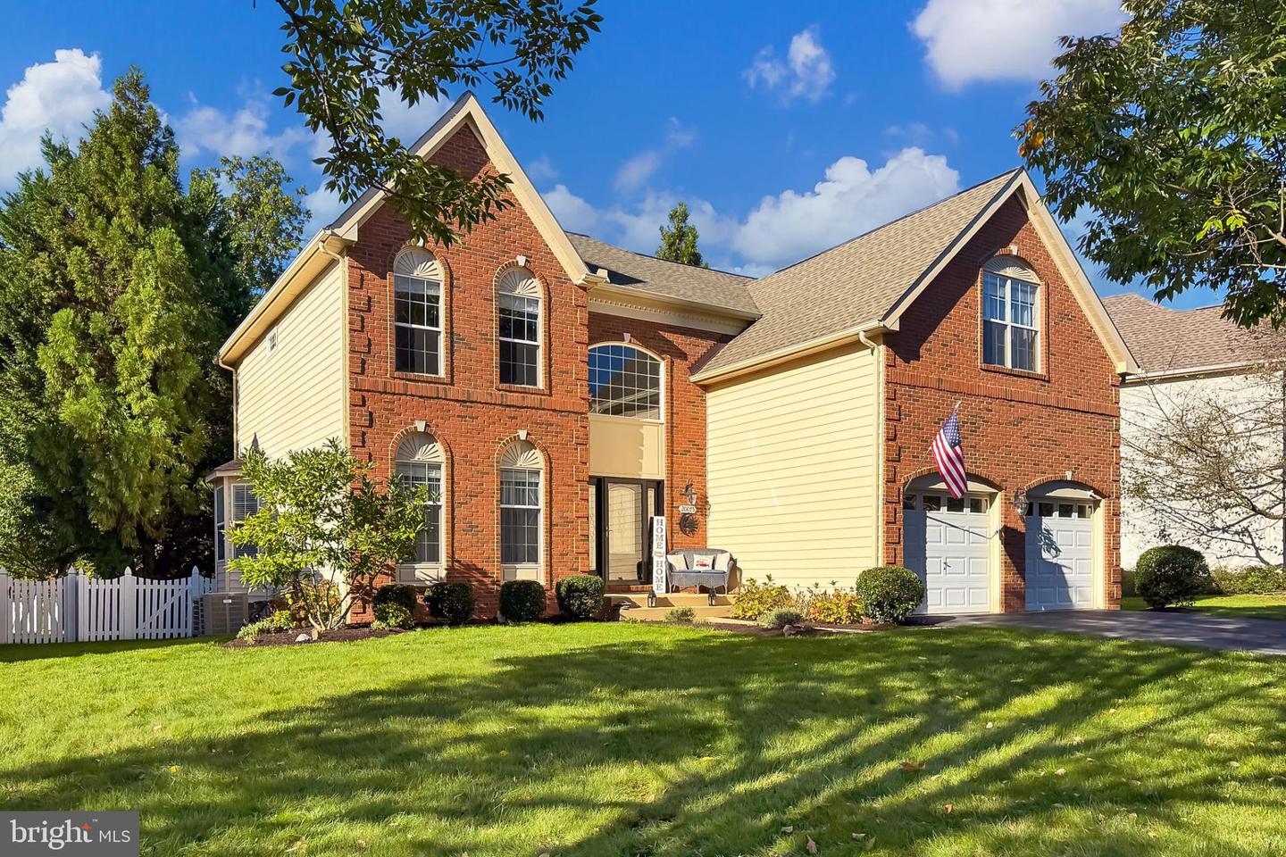 20075 MUIRFIELD VILLAGE CT, ASHBURN, Virginia 20147, 4 Bedrooms Bedrooms, 15 Rooms Rooms,3 BathroomsBathrooms,Residential,For sale,20075 MUIRFIELD VILLAGE CT,VALO2115534 MLS # VALO2115534