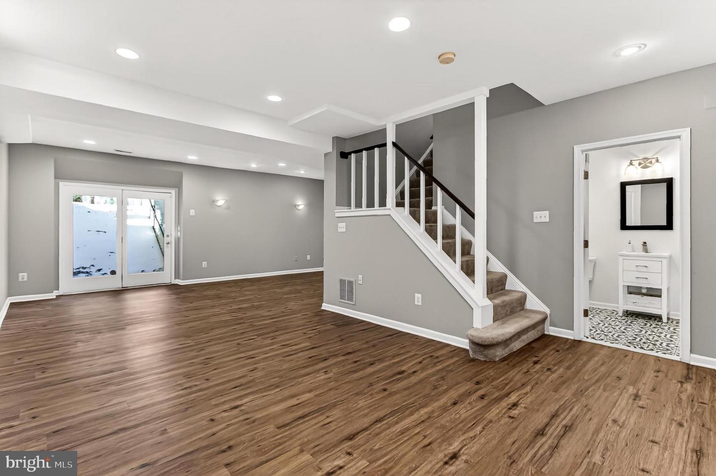 20075 MUIRFIELD VILLAGE CT, ASHBURN, Virginia 20147, 4 Bedrooms Bedrooms, 15 Rooms Rooms,3 BathroomsBathrooms,Residential,For sale,20075 MUIRFIELD VILLAGE CT,VALO2115534 MLS # VALO2115534