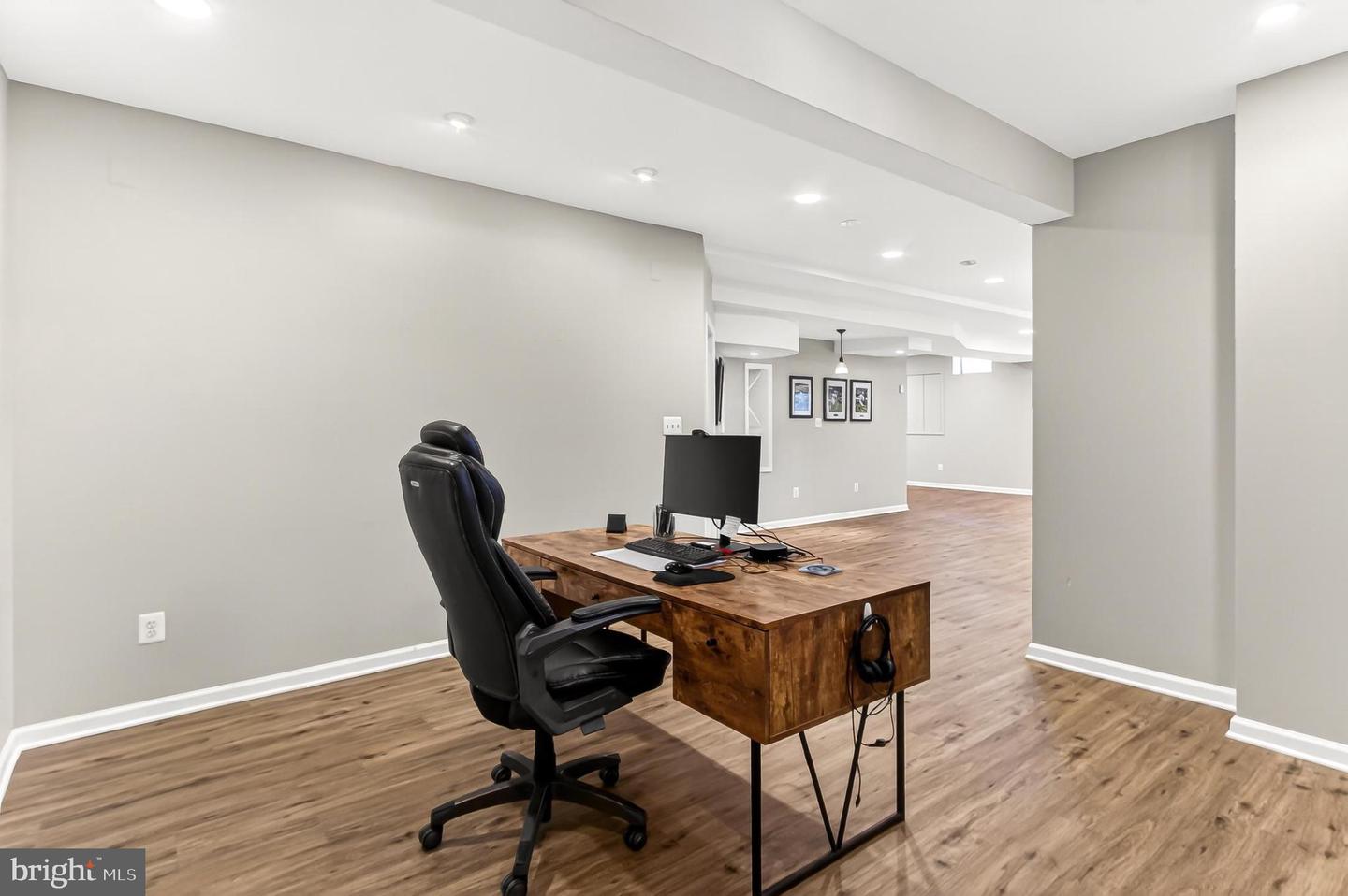 20075 MUIRFIELD VILLAGE CT, ASHBURN, Virginia 20147, 4 Bedrooms Bedrooms, 15 Rooms Rooms,3 BathroomsBathrooms,Residential,For sale,20075 MUIRFIELD VILLAGE CT,VALO2115534 MLS # VALO2115534