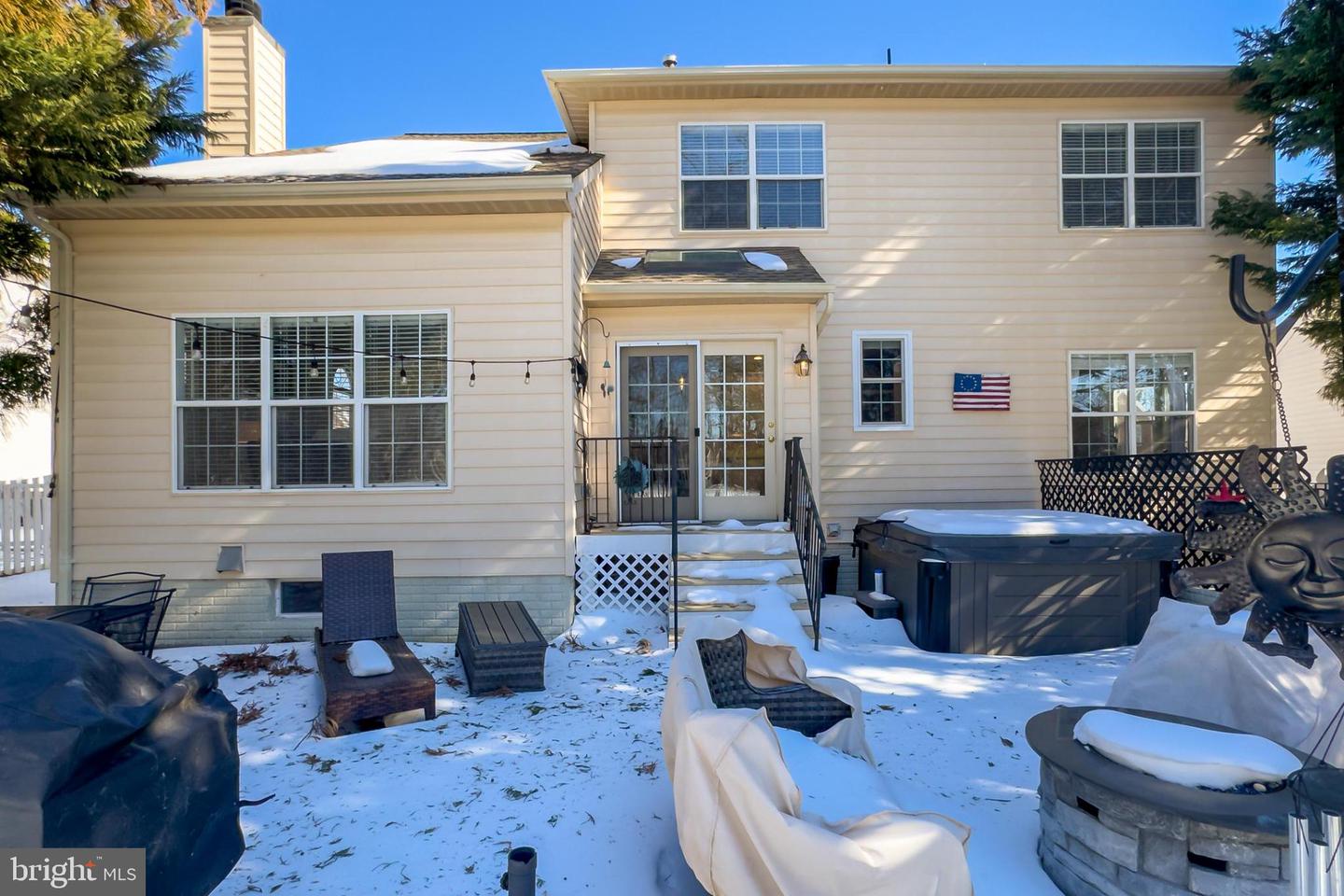 20075 MUIRFIELD VILLAGE CT, ASHBURN, Virginia 20147, 4 Bedrooms Bedrooms, 15 Rooms Rooms,3 BathroomsBathrooms,Residential,For sale,20075 MUIRFIELD VILLAGE CT,VALO2115534 MLS # VALO2115534