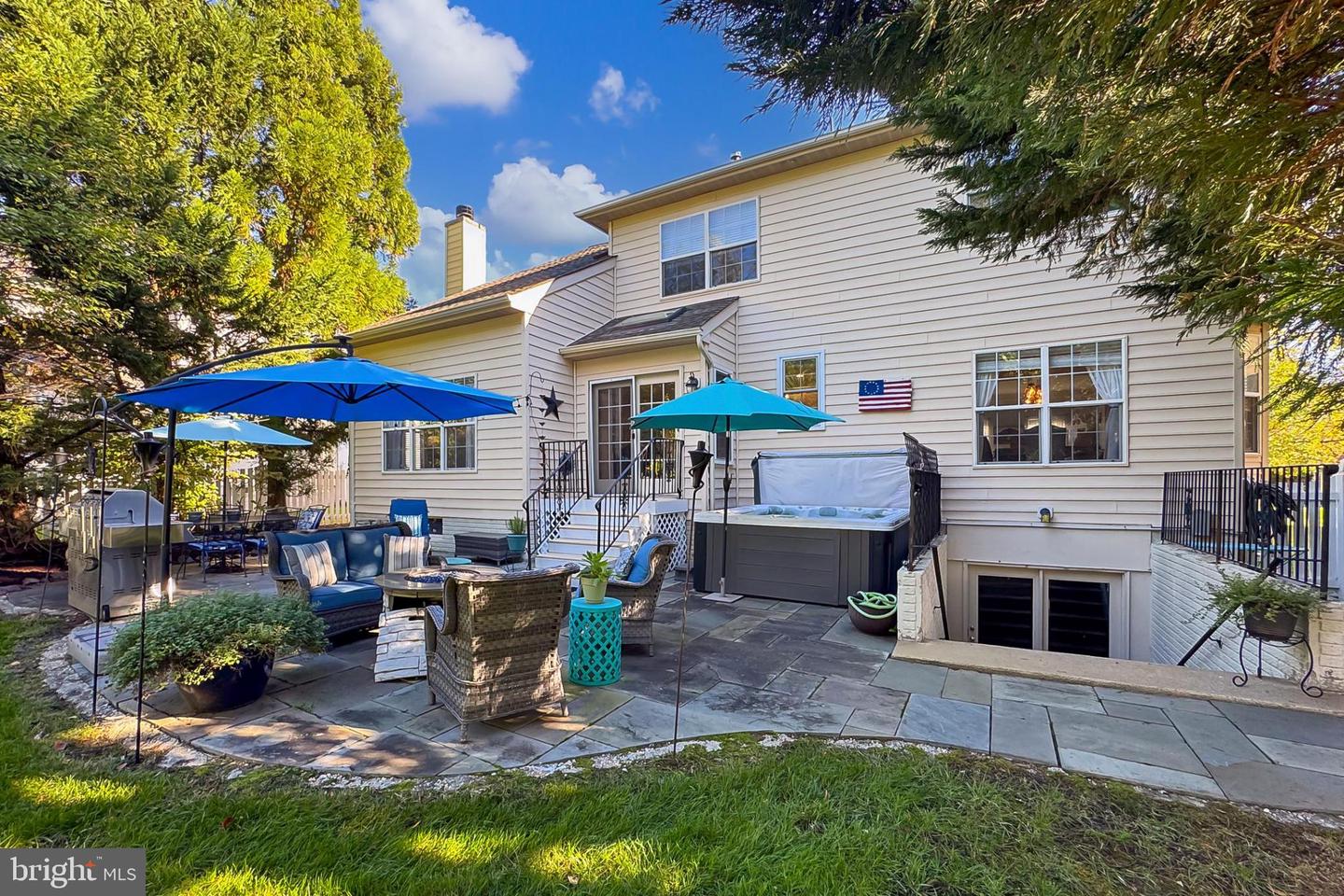 20075 MUIRFIELD VILLAGE CT, ASHBURN, Virginia 20147, 4 Bedrooms Bedrooms, 15 Rooms Rooms,3 BathroomsBathrooms,Residential,For sale,20075 MUIRFIELD VILLAGE CT,VALO2115534 MLS # VALO2115534