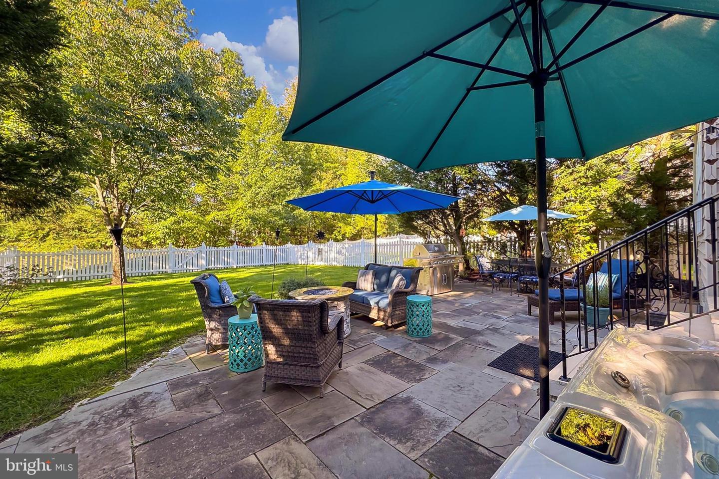 20075 MUIRFIELD VILLAGE CT, ASHBURN, Virginia 20147, 4 Bedrooms Bedrooms, 15 Rooms Rooms,3 BathroomsBathrooms,Residential,For sale,20075 MUIRFIELD VILLAGE CT,VALO2115534 MLS # VALO2115534