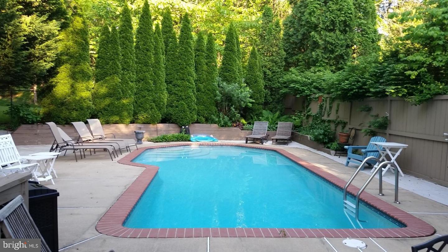 7403 CARMINE ST, ANNANDALE, Virginia 22003, 5 Bedrooms Bedrooms, ,3 BathroomsBathrooms,Residential,For sale,7403 CARMINE ST,VAFX2290064 MLS # VAFX2290064