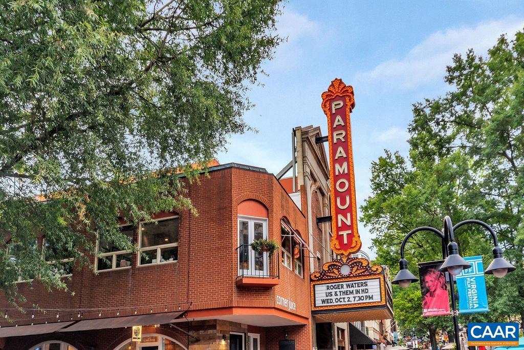 755 WALKER SQ #4B, CHARLOTTESVILLE, Virginia 22903, 2 Bedrooms Bedrooms, ,2 BathroomsBathrooms,Residential,For sale,755 WALKER SQ #4B,673147 MLS # 673147