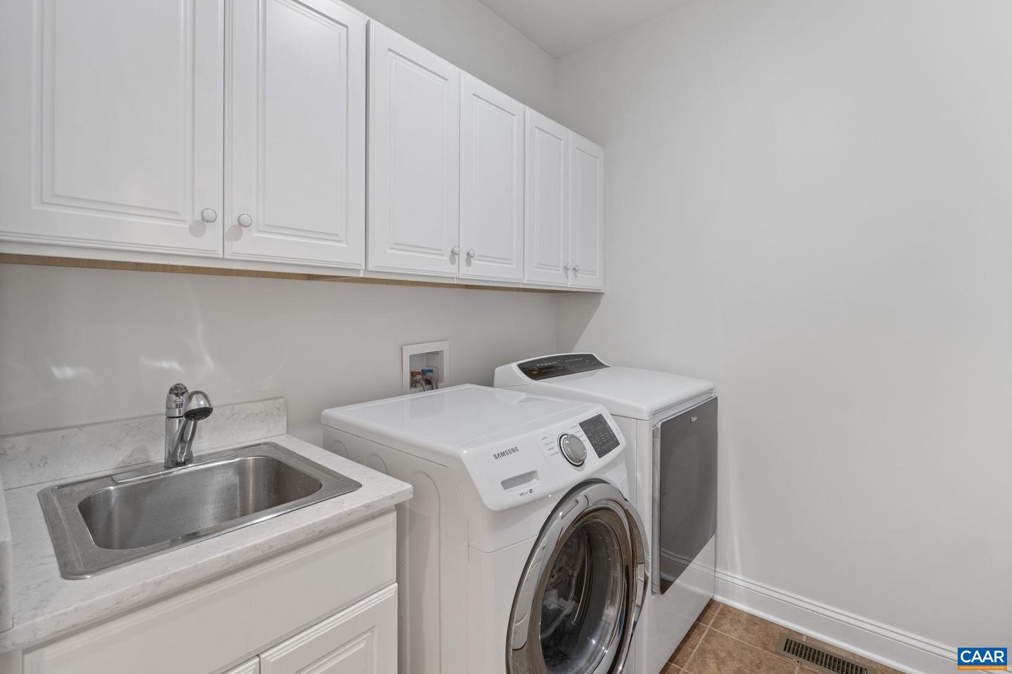 500 ROCKS FARM DR, CHARLOTTESVILLE, Virginia 22903, 4 Bedrooms Bedrooms, ,3 BathroomsBathrooms,Residential,For sale,500 ROCKS FARM DR,673152 MLS # 673152