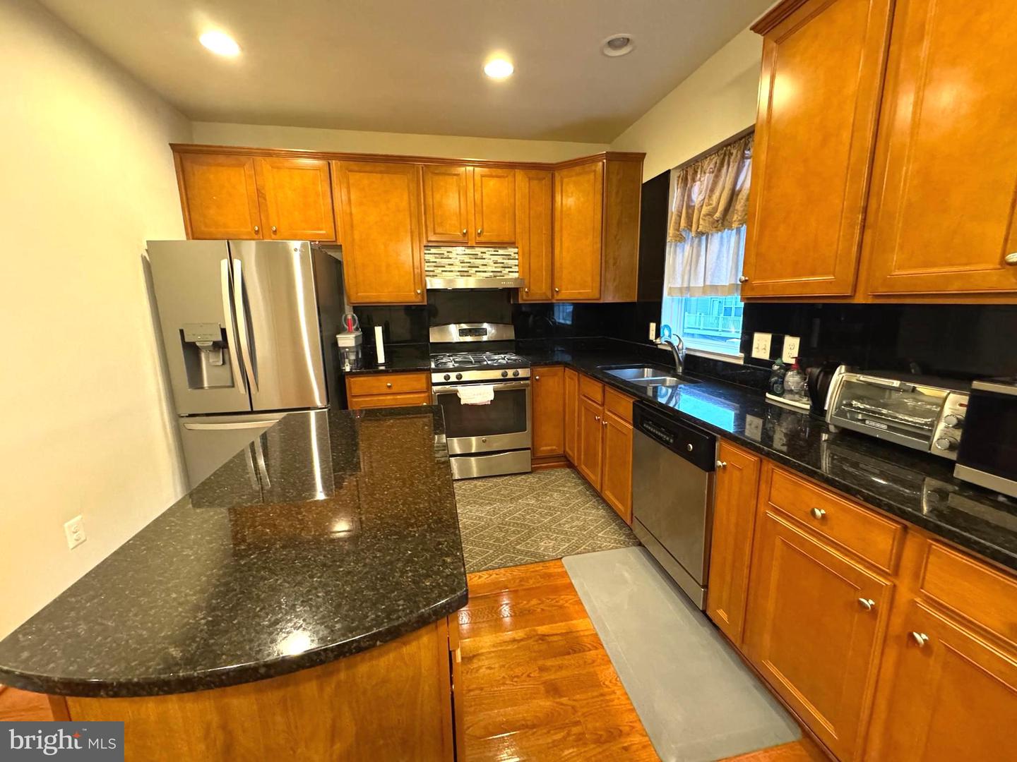 44071 EASTGATE VIEW DR, CHANTILLY, Virginia 20152, 4 Bedrooms Bedrooms, ,2 BathroomsBathrooms,Residential,For sale,44071 EASTGATE VIEW DR,VALO2115602 MLS # VALO2115602 44071 EASTGATE VIEW DR, CHANTILLY, Virginia 20152, 4 Bedrooms Bedrooms, ,2 BathroomsBathrooms,Residential,For sale,44071 EASTGATE VIEW DR,VALO2115602 MLS # VALO2115602